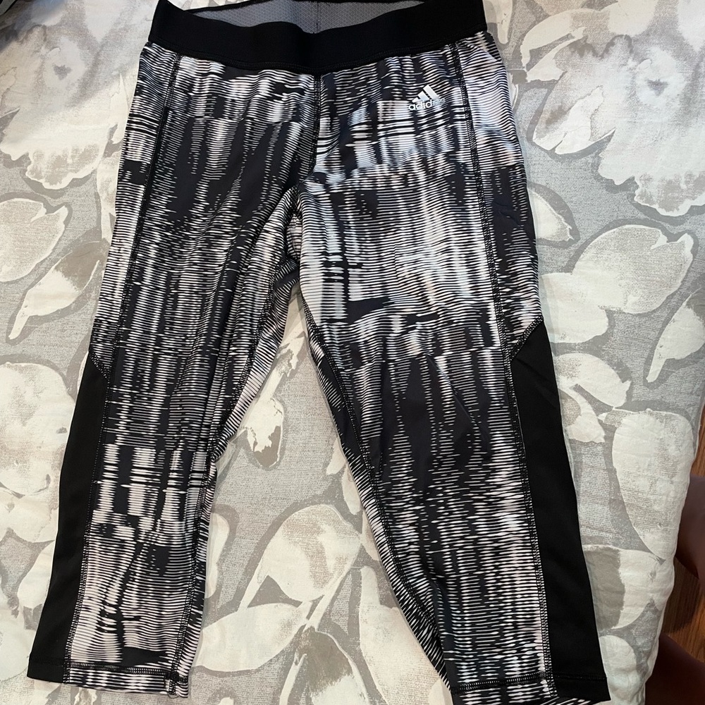 Adidas cropped workout leggings